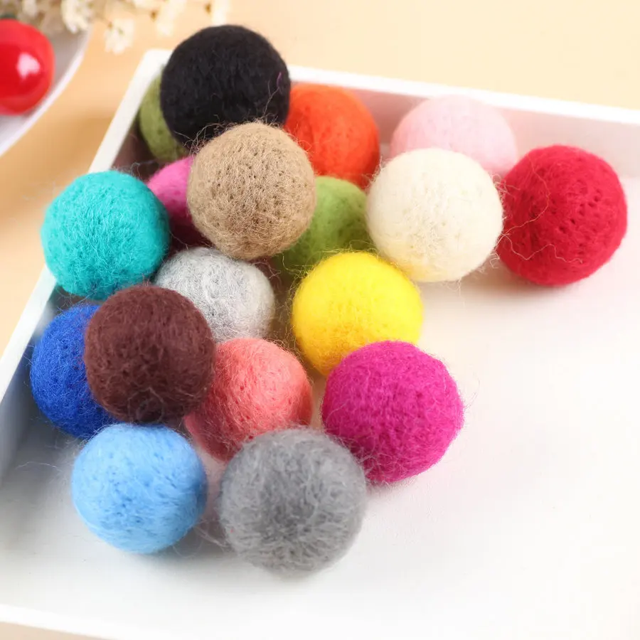

20mm DIY Christmas Decor Wool Felt Balls Mixed Colour Wool Pom Gumball Beads Craft Decoration