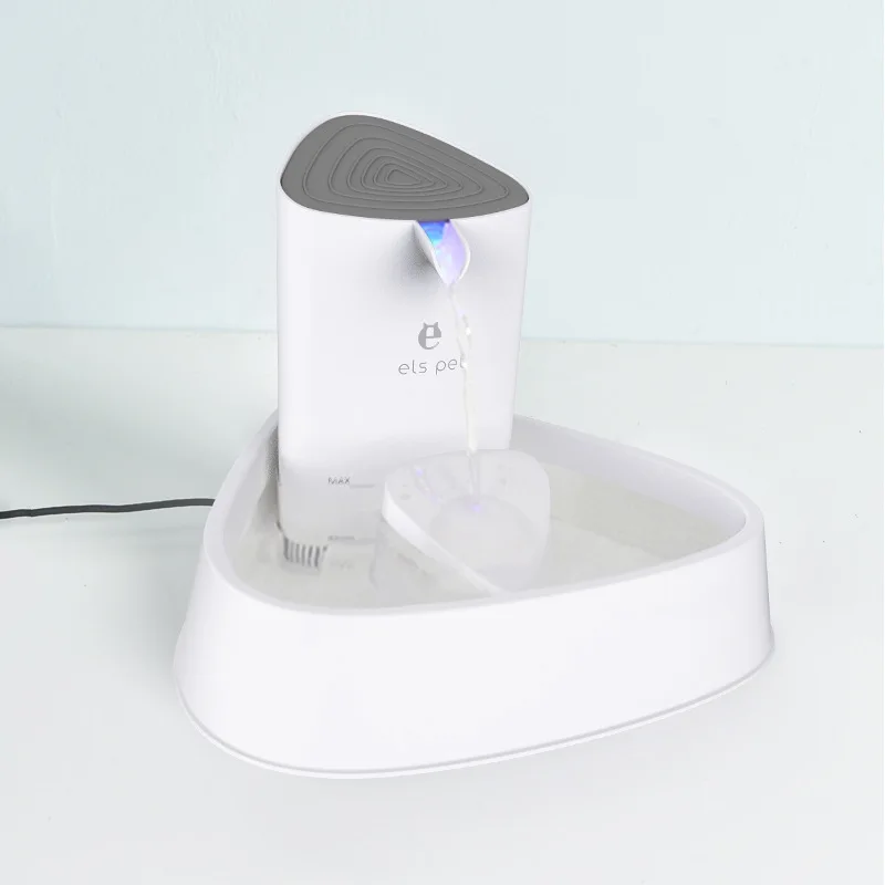 

2021 Quadruple filtering 1.5L capacity shell shape silent automatic pet water dispenser with LED Light
