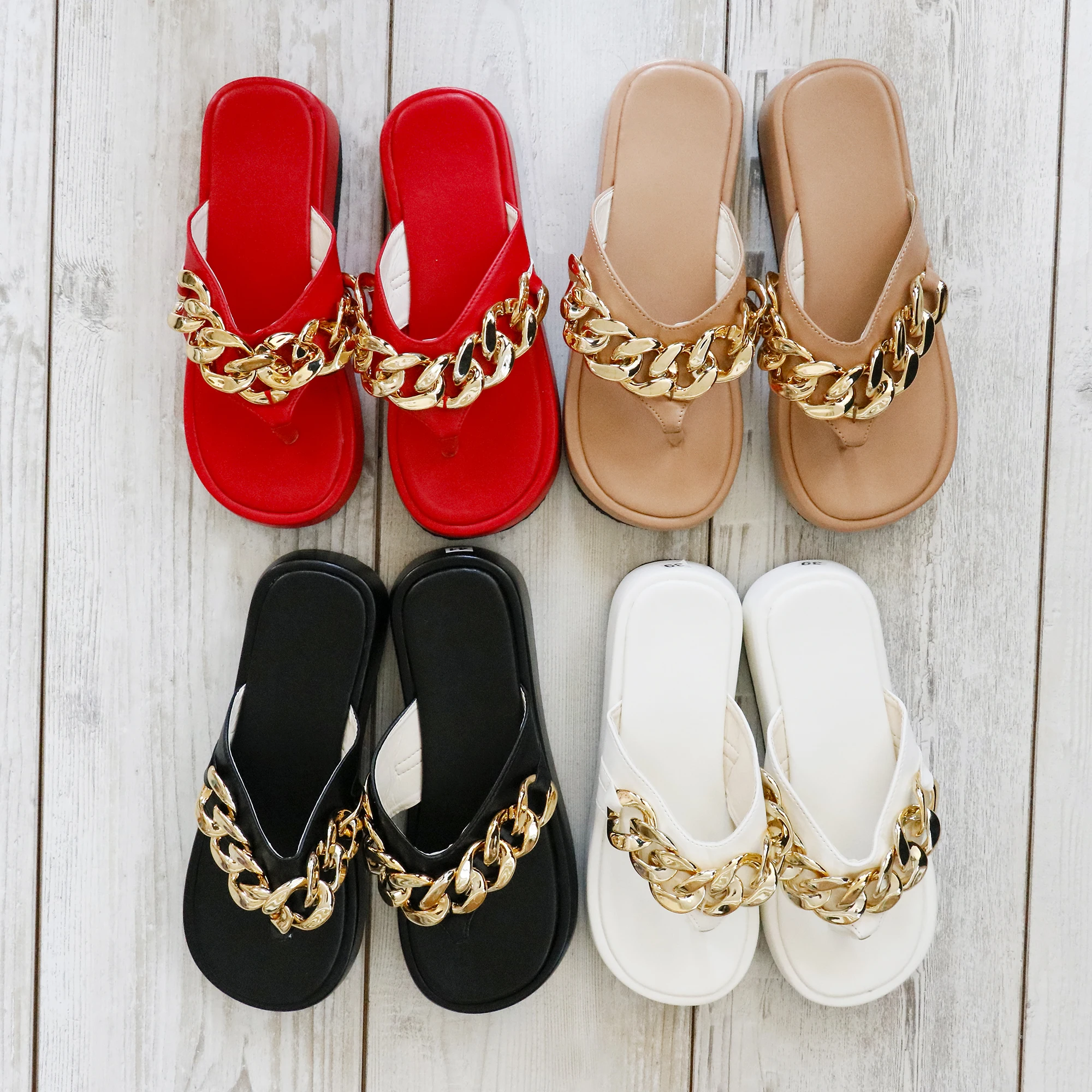 

Wholesale Luxury Thick Bottom Metal Chain Women Slipper Flip Flops, Customized color