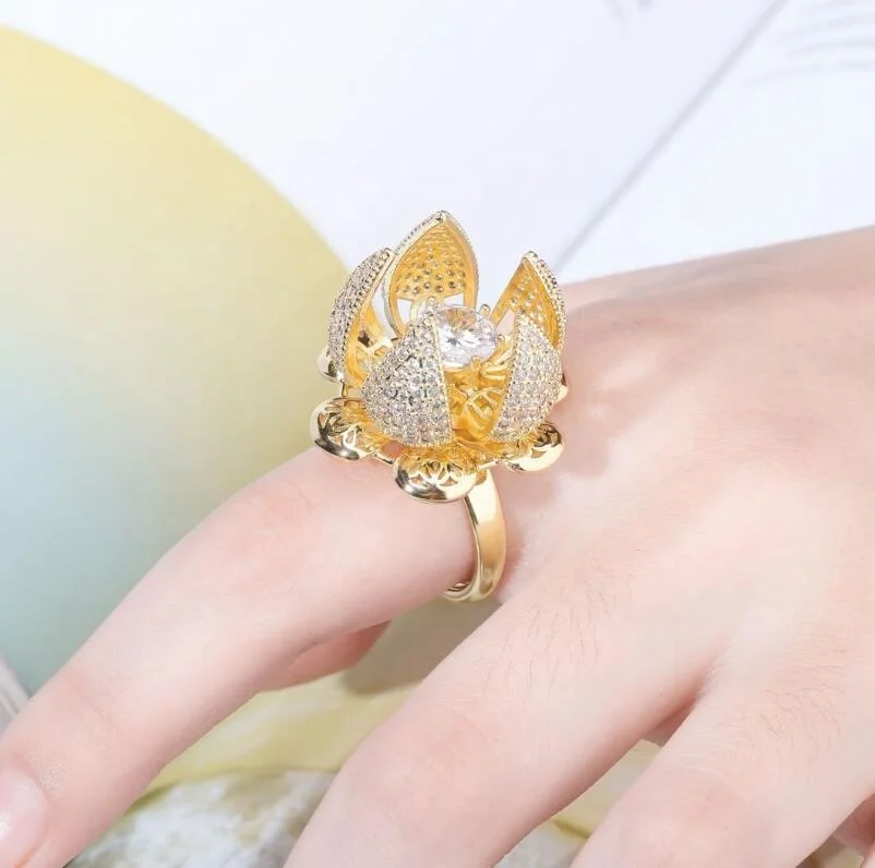 

Ice Out Openable Lotus Flower Finger Rings With Big Diamond Cubic Zirconia New Design Fine Gift Jewelry