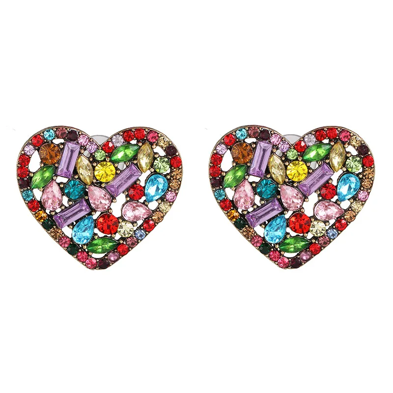 

2020 European Statement Rainbow Crystal Heart Stud Earring Handmade Rhinestone Love Heart Earring For Party