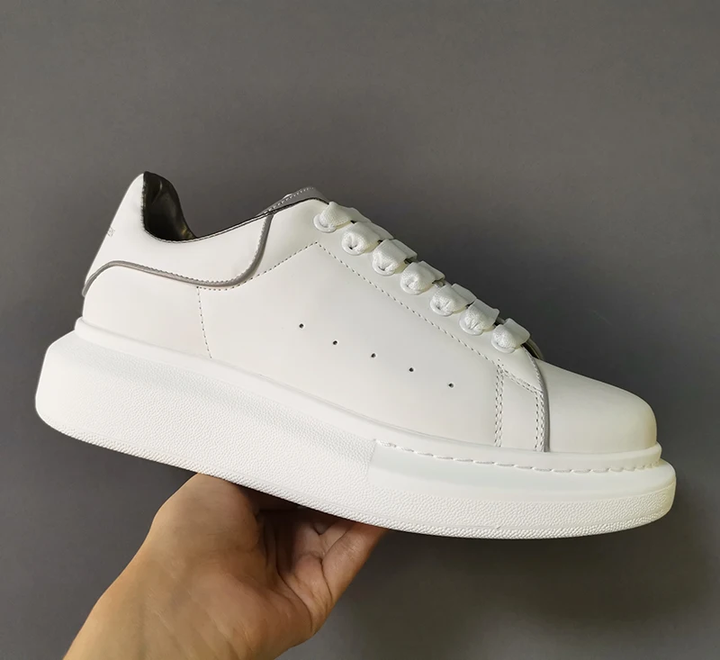 

Luxury Designer women shoes white queen authentic high quality brand Fashion Sneakers for men and women, 5colors