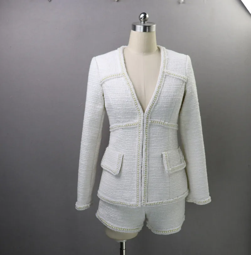 

Ladies Business Casual nail beading top hand make nail Tweed Blazer Suit Elegant style suit with tassel plaid bottom