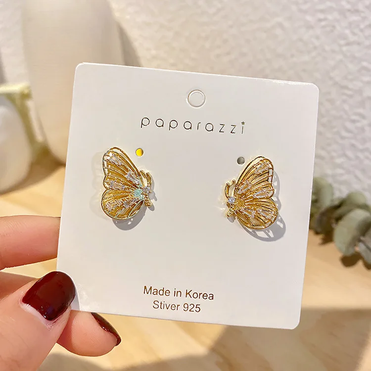 

2020 butterfly stud fashion trend earrings