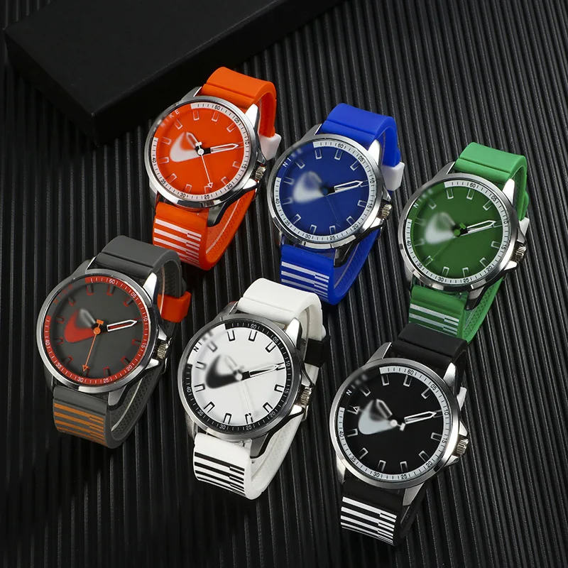 

5008 Hot stylish New Style Luxury couple Silicone Wristwatch Watch for Men and Women, Mixed all color