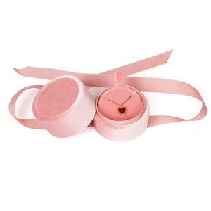 Love design Pink jewelry packaging round box velvet ring box jewellery necklace gift box with ribbon 2