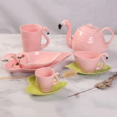 

Creative pink flamingo teapot ceramic 3d emboss mug