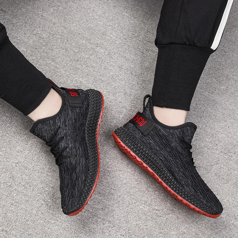 

2020 Fashion New Designs Excellent European Style Fly Knitted Mesh Sports Shoes For Men, Blank