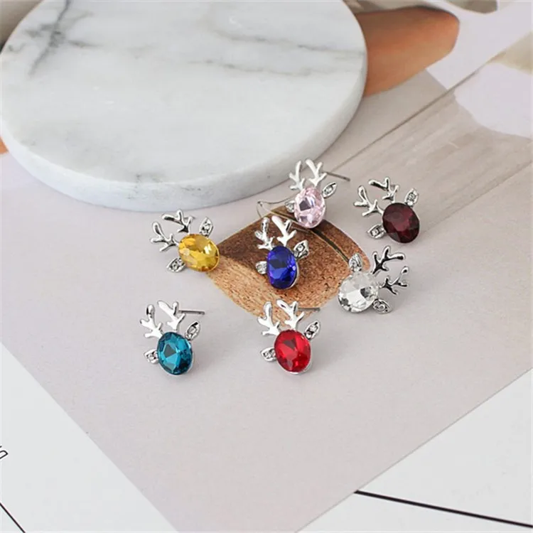 Luxury Creative Jewelry Crystal Antlers Earrings Reindeer Charm Stud Earrings for Girls Ladies Brincos Christmas Gift