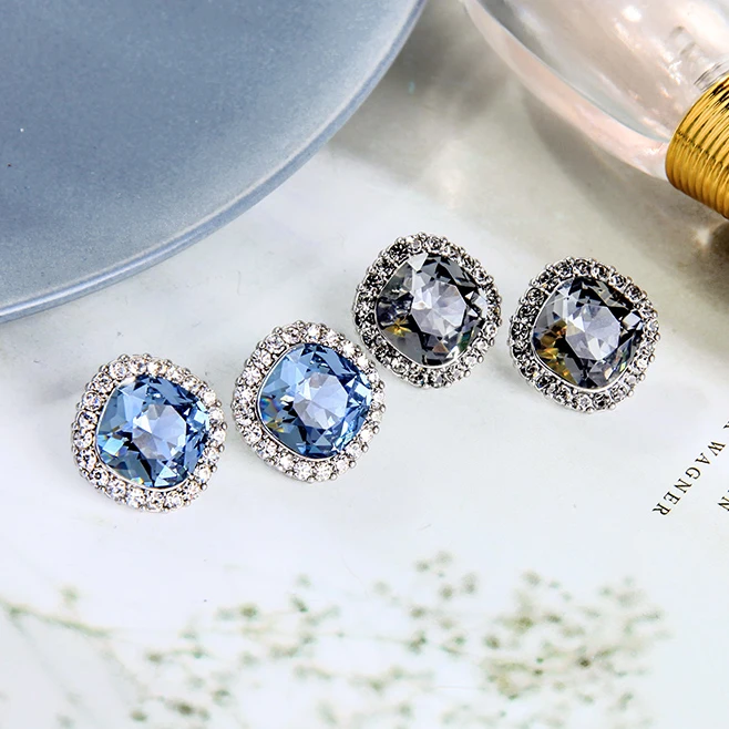 

90153 2021 Trendy Fashion Luxury Spring Bling Blue Sapphire White Gold Silver Platinum Diamond Oval Stud Earrings Women
