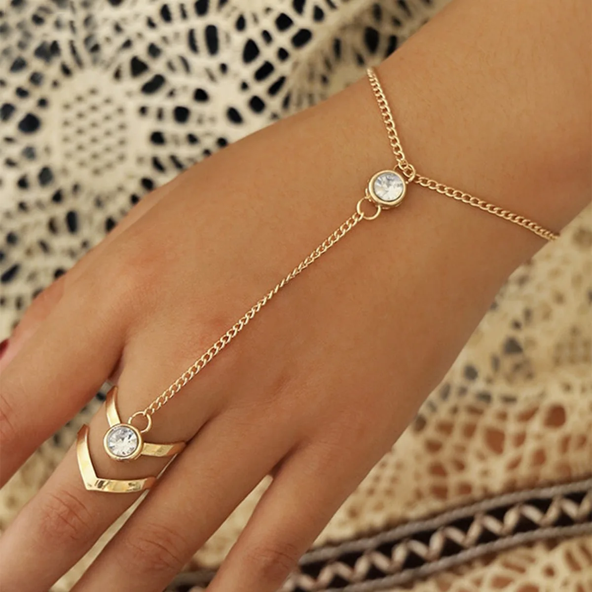 

Bohemian Vintage Gold Clear Crystal Arm Link Ornaments Wrist Chain Jewelry Bracelet Rhinestone Arrow Bracelet Ring, Gold color