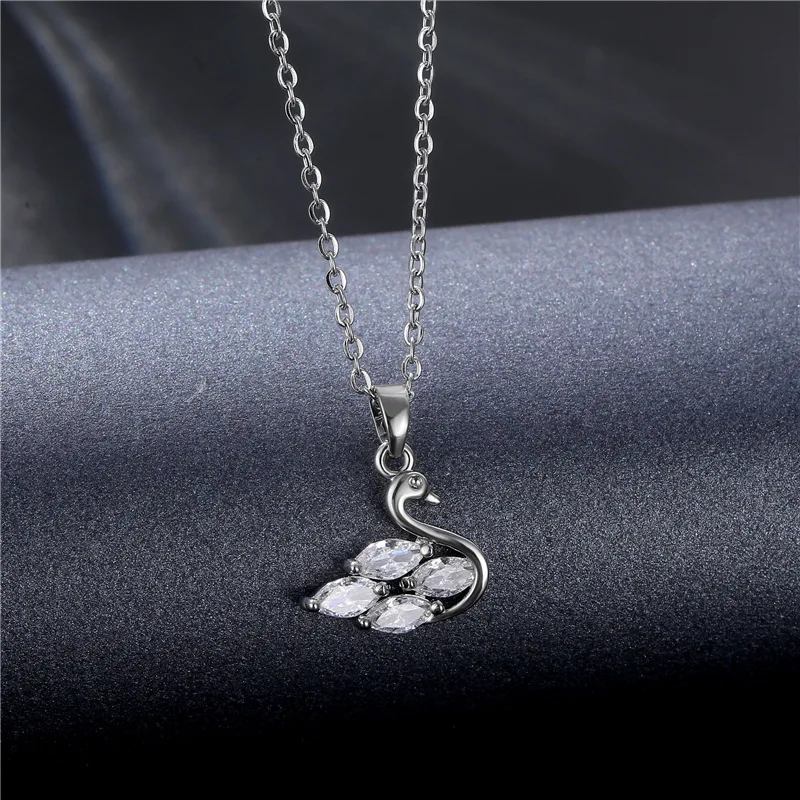 

Elegant Stainless Steel Chain Crystal Rhinestone Swan Pendant Necklaces Zirconia White Swan Clavicle Chain Necklaces