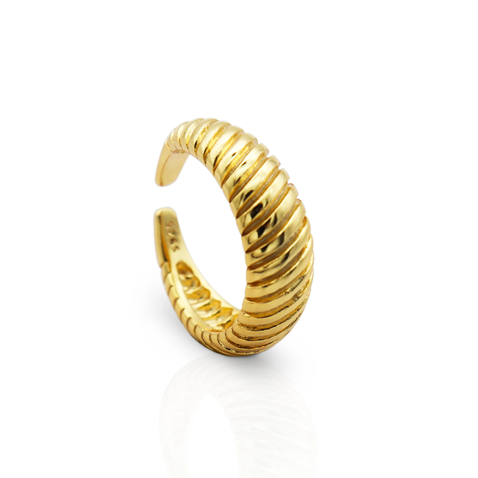 

Chris April in stock fine jewelry 925 sterling silver 18k gold plated croissant wave chunky twisted ring, Yellow gold