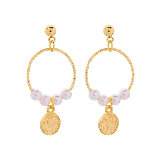 

Women Costume Jewelry 18k Gold Plated Round Disc Coin Queen Head Earrings Big Round Pearl Beaded Hoop Earrings, Picture