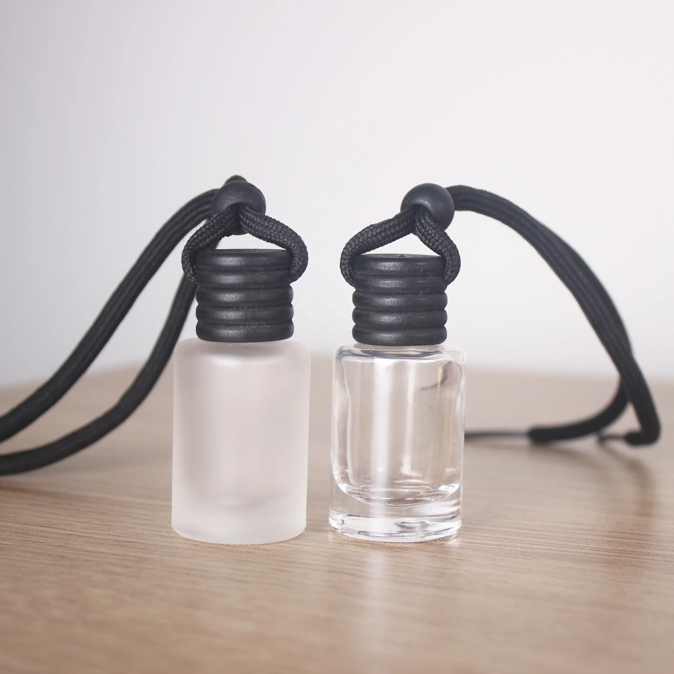 

8ml 10ml 12ml Multi style glass perfume empty bottle air freshener diffuser empty frosted car perfume bottles with black ropes