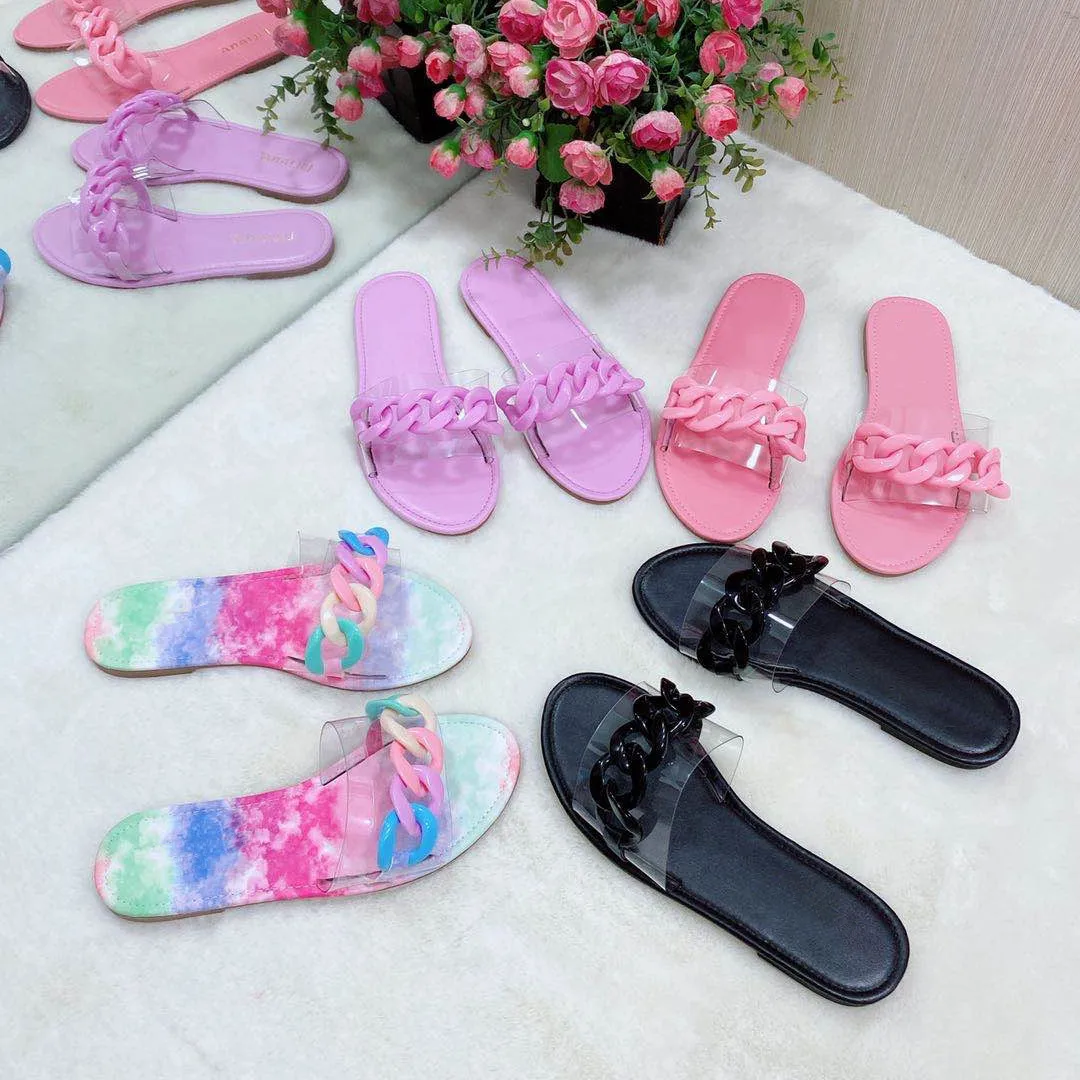 

2022 New chain color flat beach sandals with one word European and American style