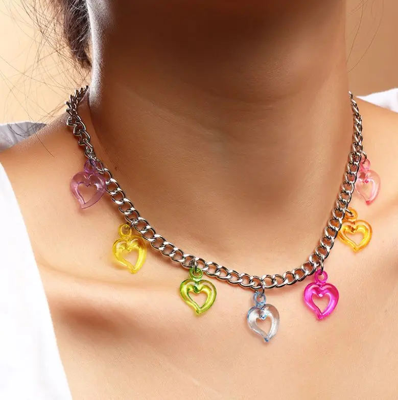 

Factory hot selling Fashion Jewelry Love Acrylic Pendant Heart Necklace