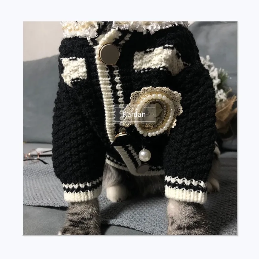 

Luxury pet sweaters Schnauzer Pomeranian pet clothing sweaters dog clothes for international market, Black,white