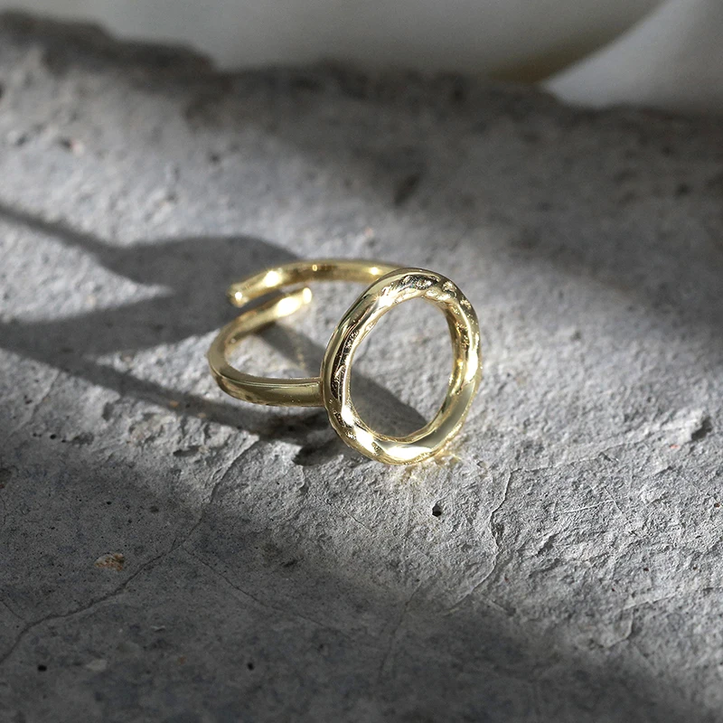 

Fashion Geometric Rings Resizable Hammered design Gold Circle Ring for Women
