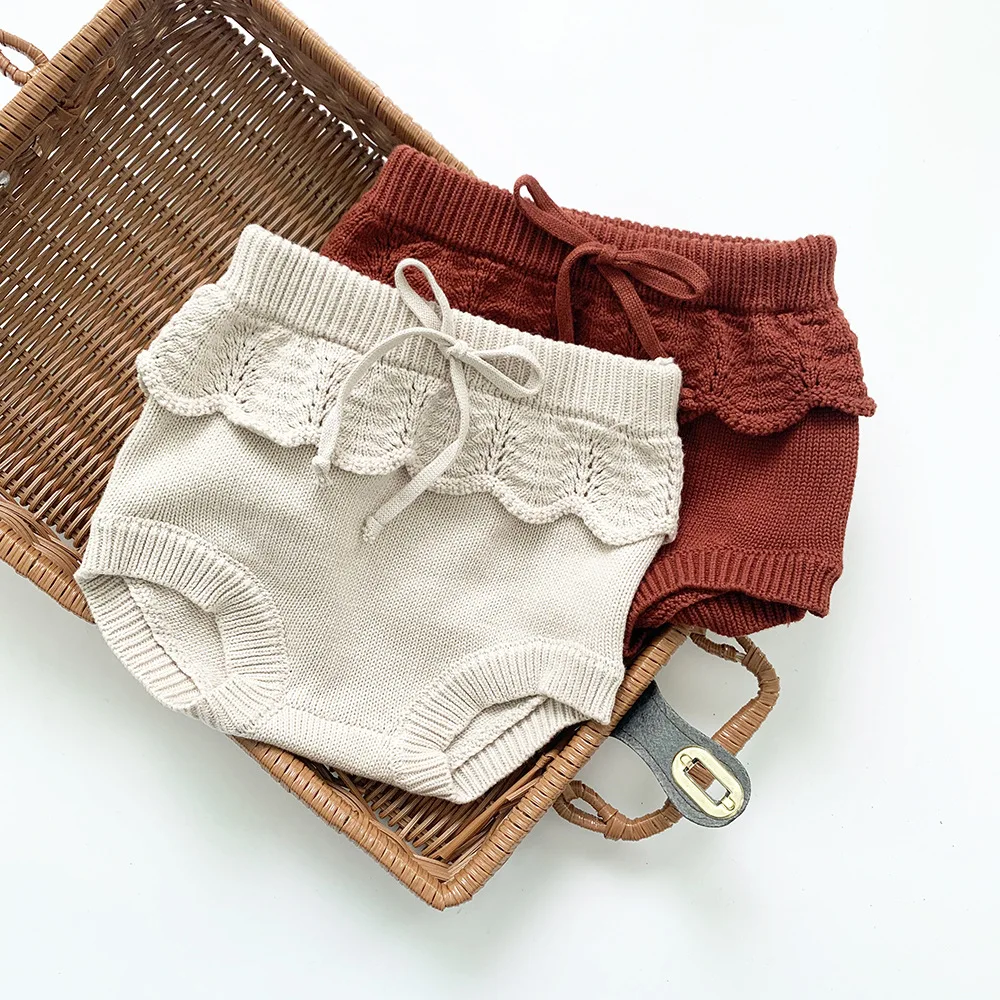 

Spring Winter Wool Knit Sweaters Baby Ruffle Shorts Girls PP pants Bloomers, Solid