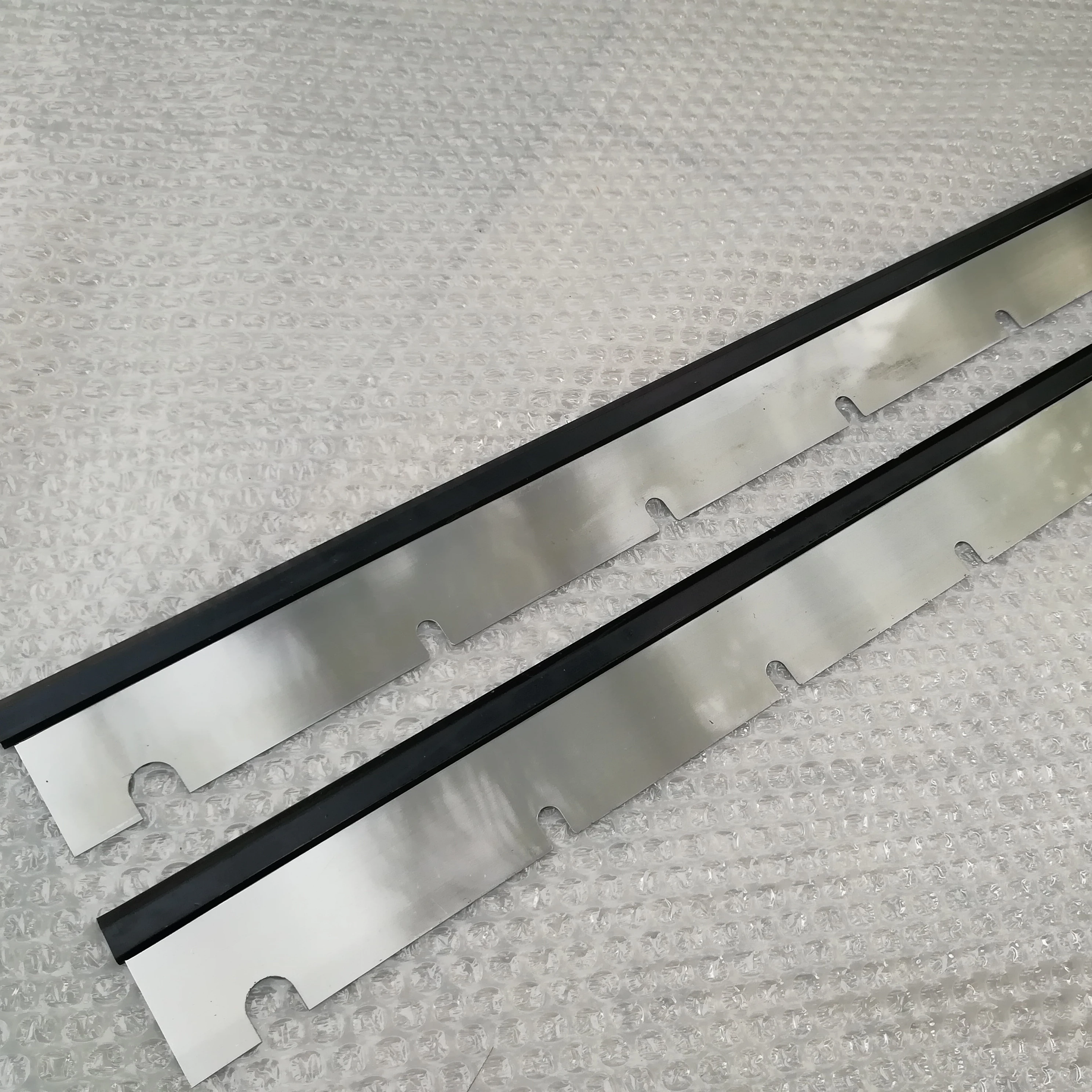41.010.180 SM102 CD102 Machine Wash up Blade 11 Holes SM102 CD102 Printing Machine Cleaning Blade