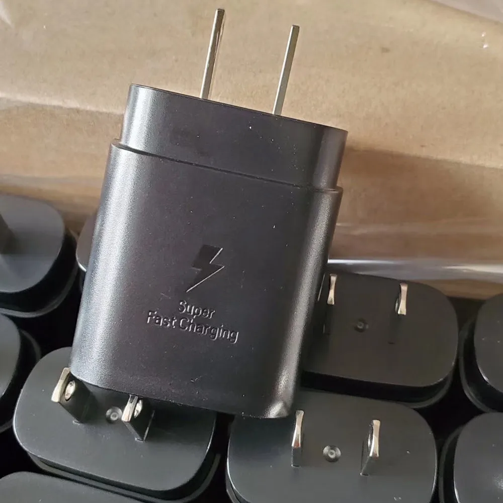 

25W high quality USB Charger Plug for Samsung s20 ,note 10 ,s21, Black and white