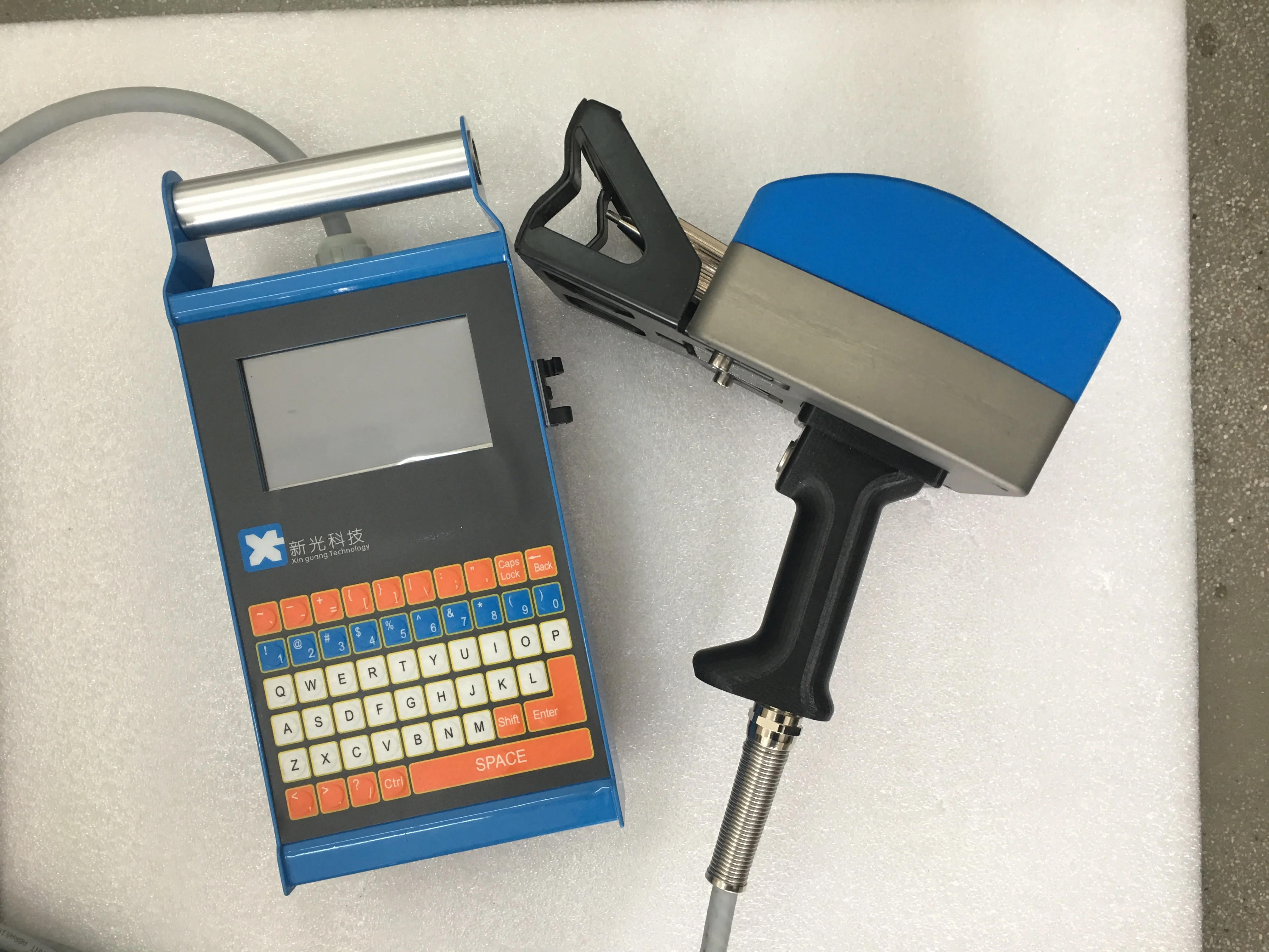 
handheld dot peen marking machine 