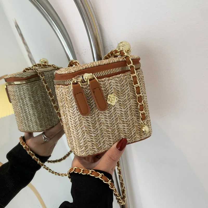 

Low price wholesale fashionable woven hand made shoulder bag women casual beach small handbags, As the picture
