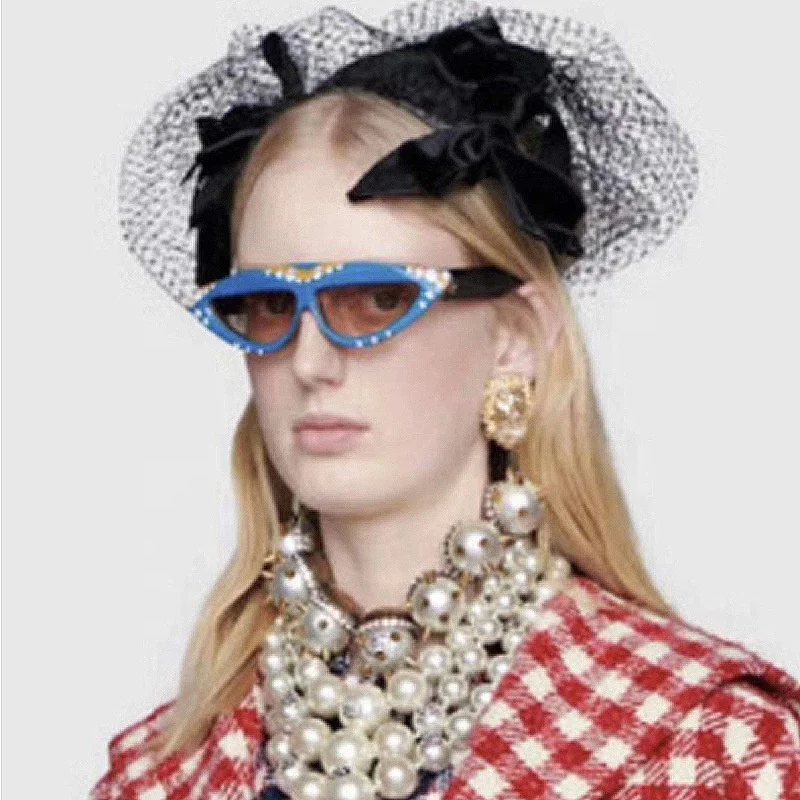 

2021 Small Frame Fashion Leopard Cat Eye Sun Glasses, Women Luxury Shades Triangle Rivet Cateye Sunglasses/, Custom colors