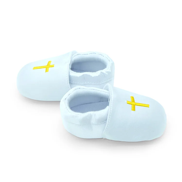 
Good quality baby moccasin shoes cross embroidery baby crib shoes baptism shoes 