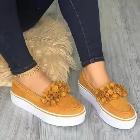 

WK-005 new fashion spring summer solid leather 3 D flower decorated flat canvas shoes for women casual walking shoes, Light blue , light pink
