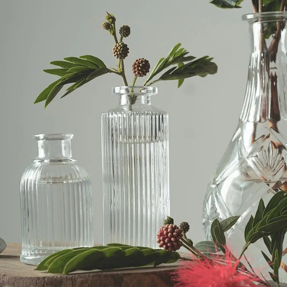 Unique design beautiful home decorative Small glass flower vase cheap clear glass crystal vases
