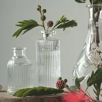 

Unique design beautiful home decorative Small glass flower vase cheap clear glass crystal vases