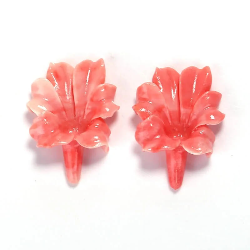 

Pink Conch Shell Carved flower Earrings Pendant Charm For Jewelry Making, 33x25x9mm, 5.2g