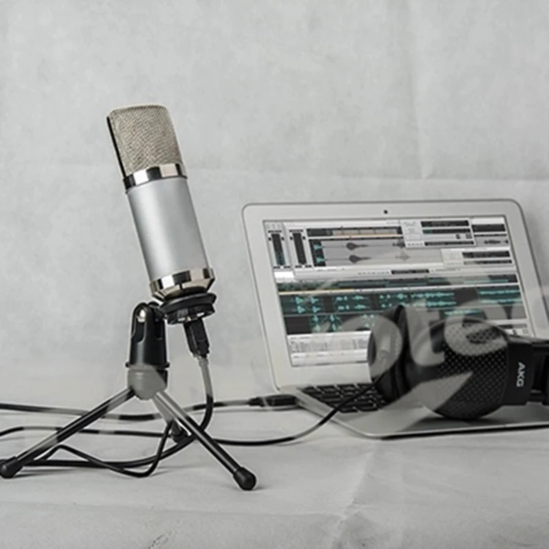 

Wired Karaoke USB Microphone for PS4/studio use/broadcasting/podcasting/PC Condenser Mic with Tripod