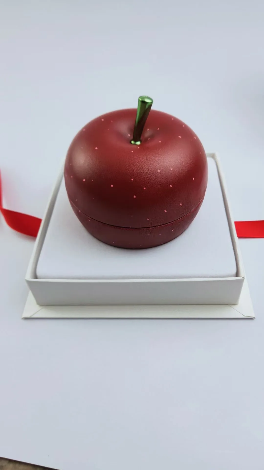 定制logo漂亮苹果造型圣诞礼品盒戒指吊坠饰品包装盒