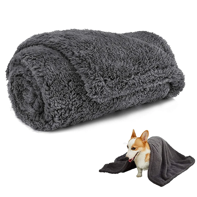 

Hot Sale Skin-friendly Cotton Velvet Dog Throws Mat Cozy Fluffy Pet Blanket