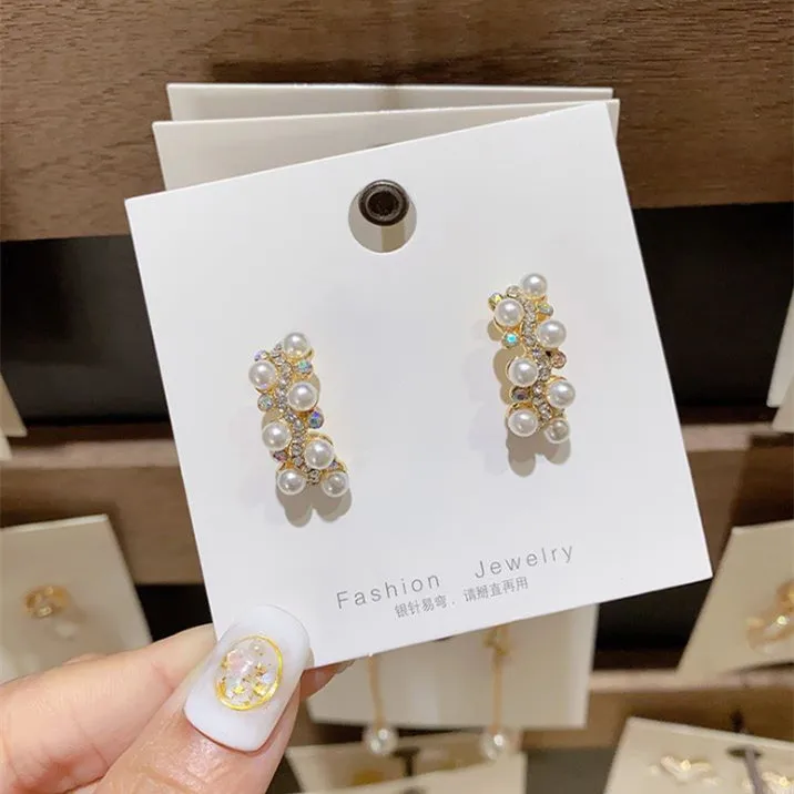 

2021 new baroque minimalist design small pearl stud earrings women jewelry