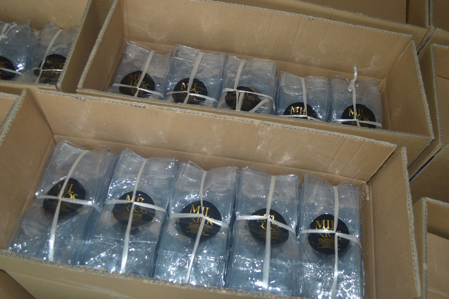 master carton packing 2.jpg