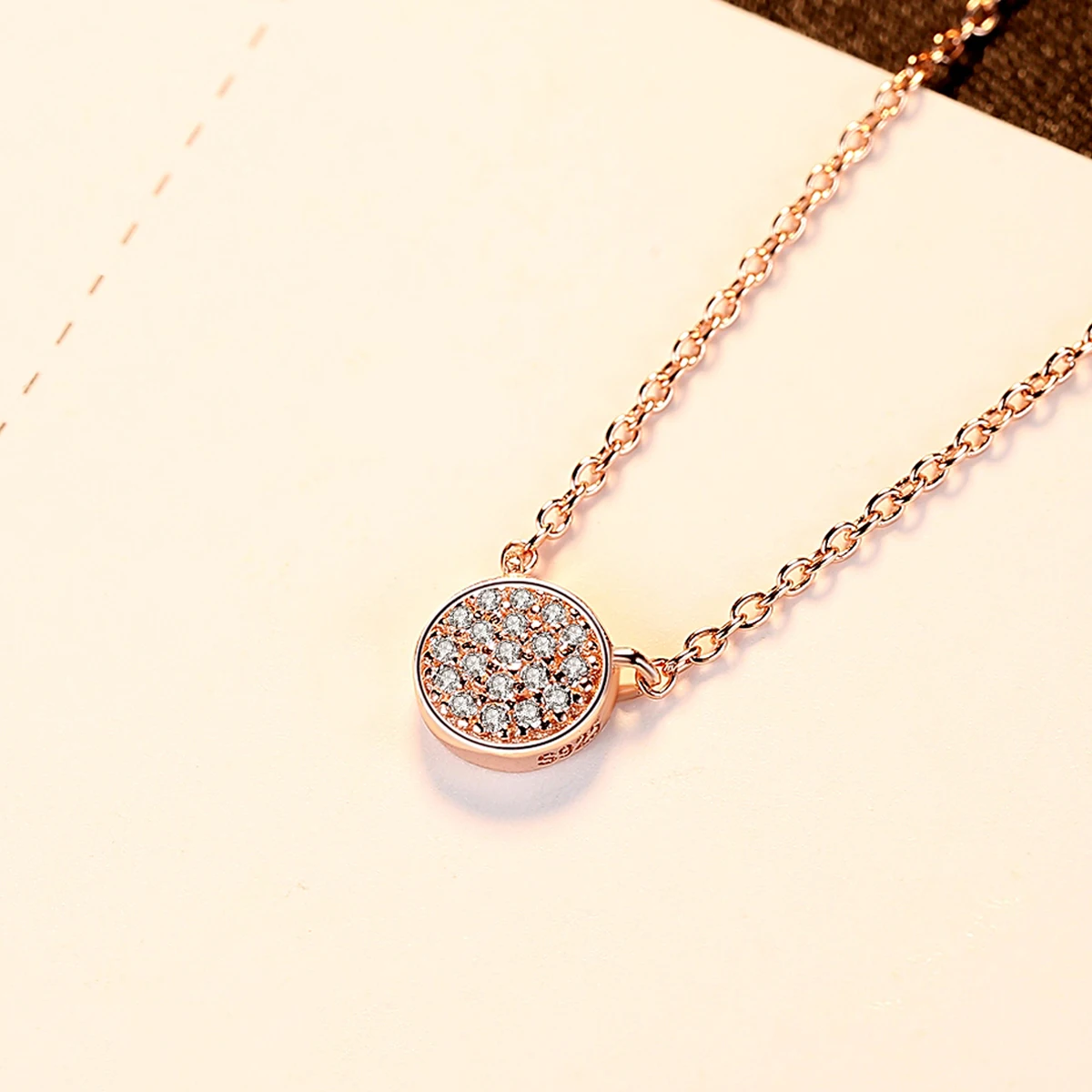 

Lucky Rose Gold S925 Sterling Silver Pendant Necklace Clavicle Chain Korean Fashion Zircon Pendant Necklace Clavicle Chain