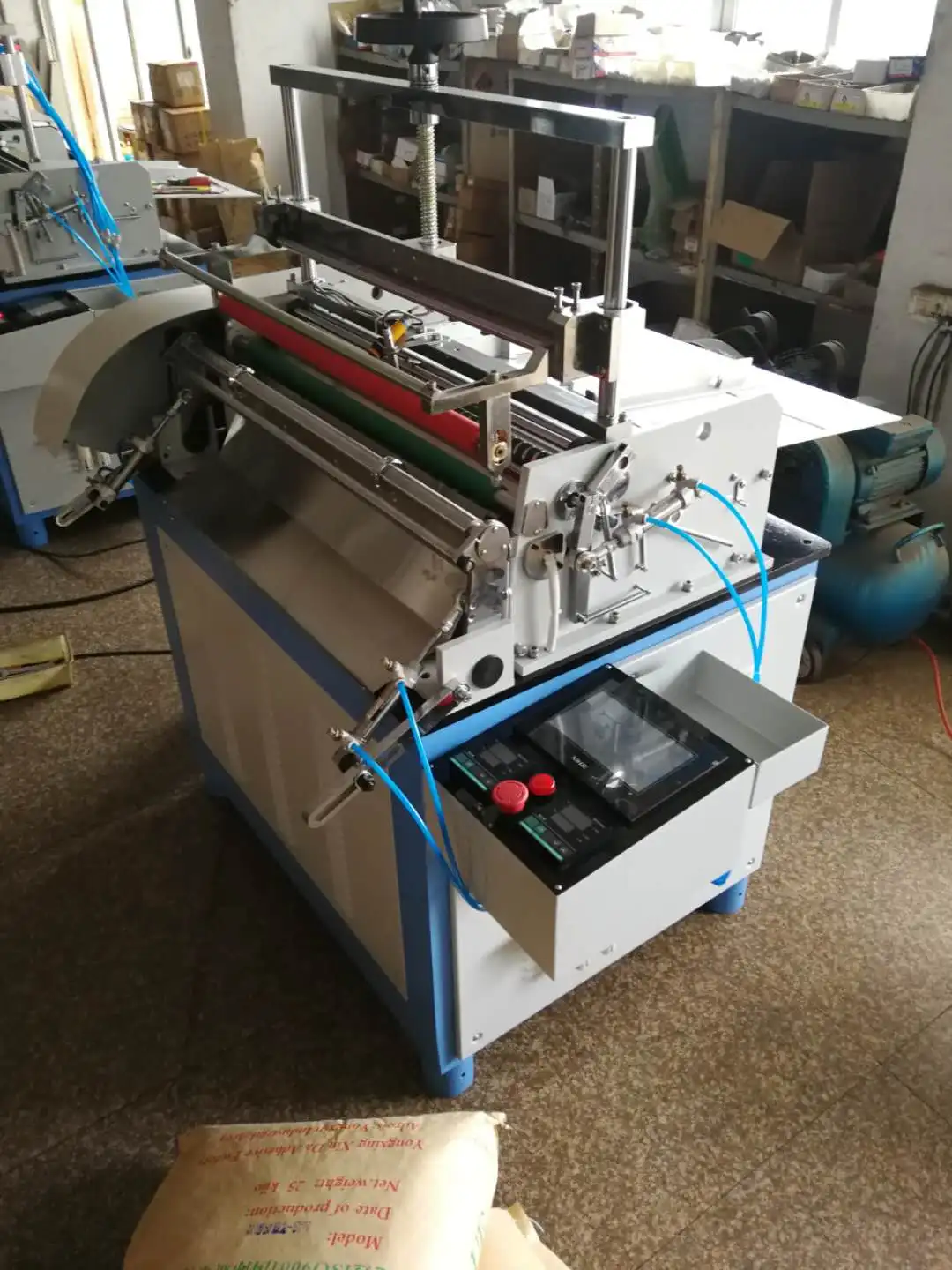 Paper Box Tube Labeling Machine/manual Feeding Paper Tube Label Machine