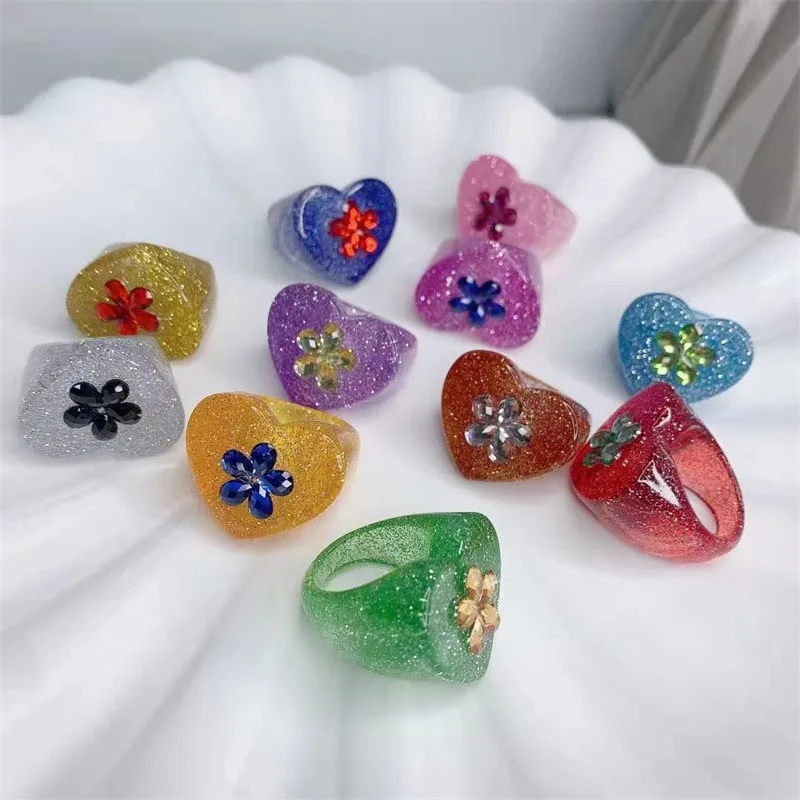 

Dvacaman 2021 Trend Jewelry 11 Colors Giltter Designers Acrylic Rings Rhinestone Flower Heart Resin Ring For Women Summer