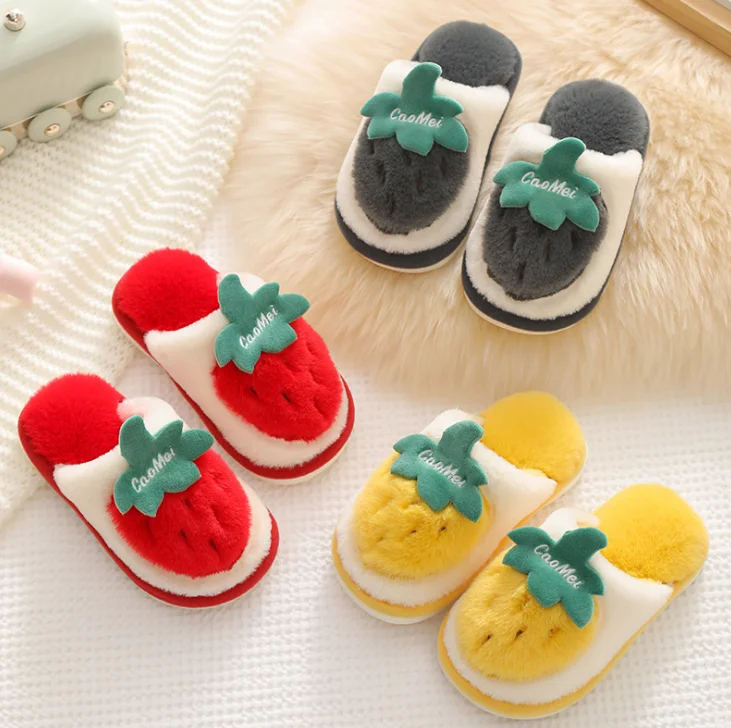 

Winter indoor children's Lovely strawberry household shoes children's slippers baby cute cotton slippers warm shoes, Red,gray,yellow,pink