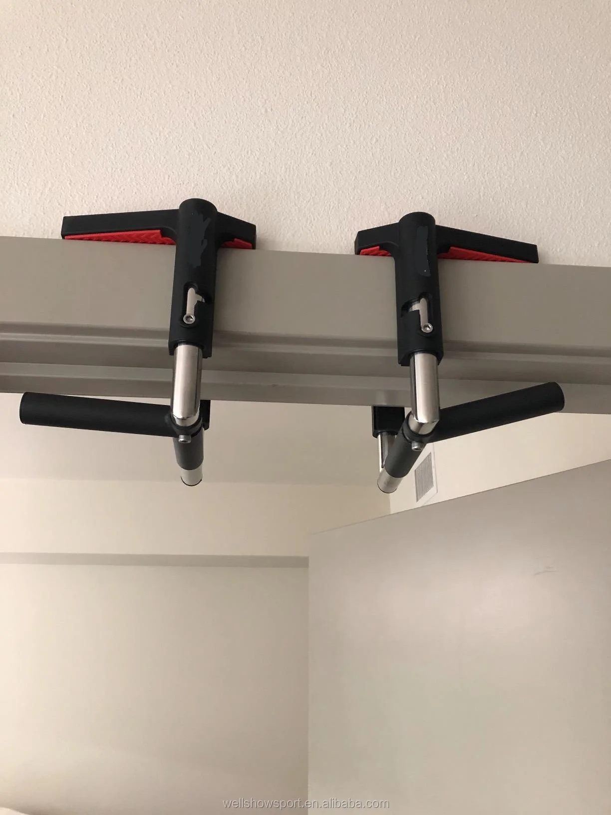 Doorframe Pull-up Bar  (3).jpg