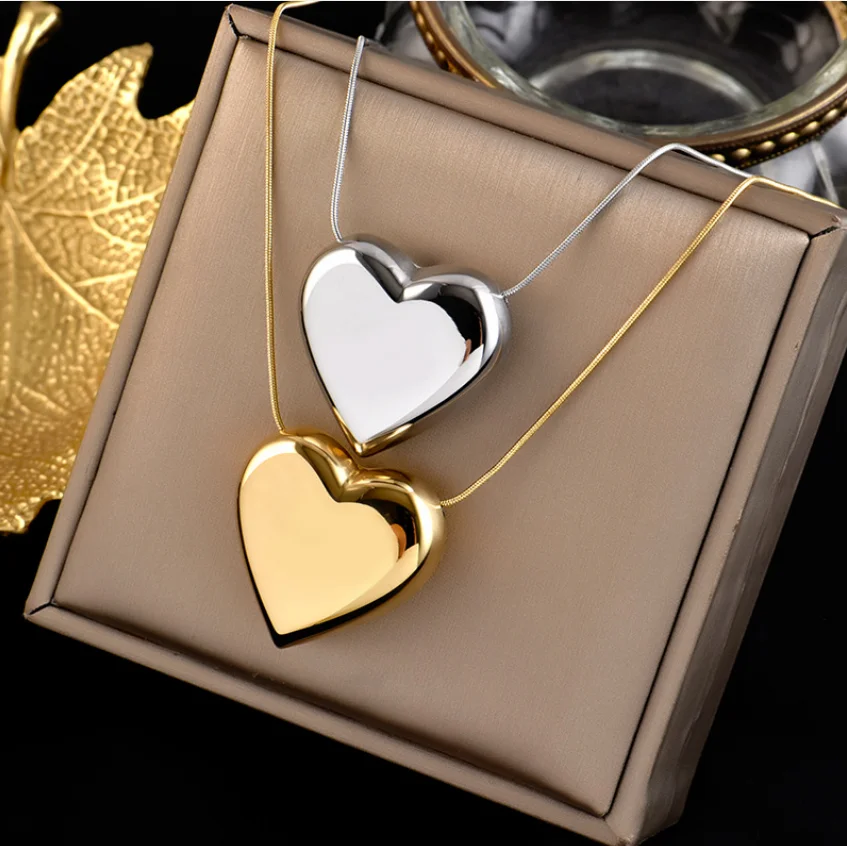 

Korea Ins Fashion Titanium Stainless Steel 14k Gold-plated Jewelry Necklace Big Love Heart Pendant Necklace