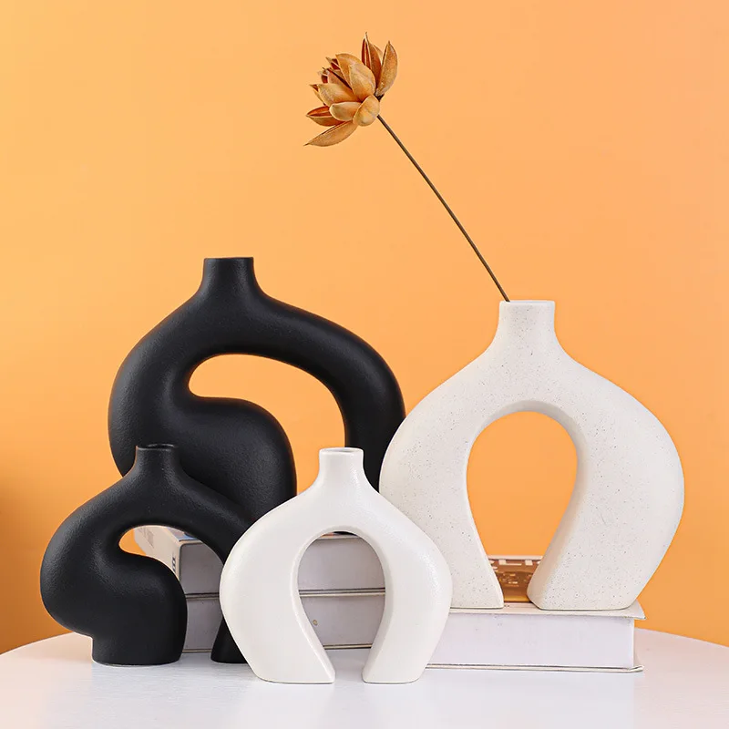 

Minimalist Nordic Ins Style Decorative Vase Modern Home Decor White Ceramic Flower Vases for Modern Home Decor