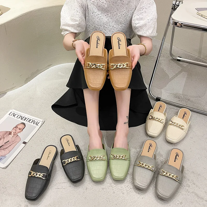 

2021 Pvc Leather Summer Ladies Female Slippers And Sandals Metal Chain Women Flat Slide Slipper Outdoor Wholesale
