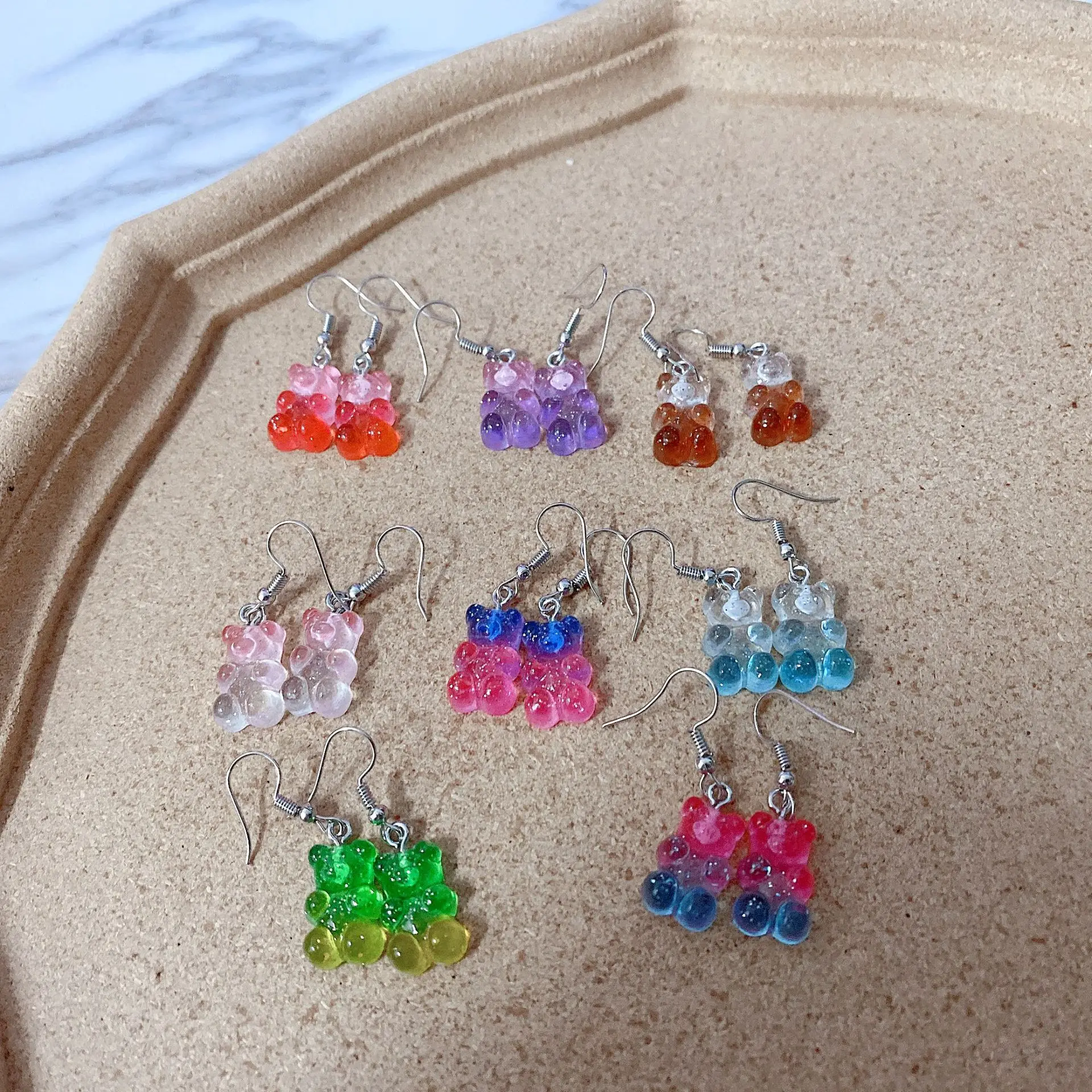 

1pair Women Glitter Bear Stud Earrings Resin Osos De Peluche Gummy Bear Drop Earrings Girls Jewelry Hook Earring, As picture show