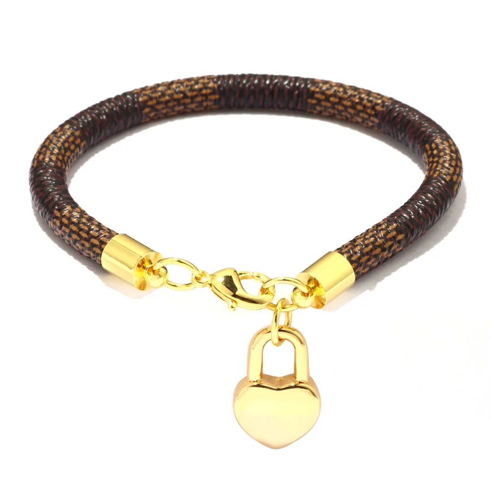 

Magnetic Buckle Women Heart Lock Pendant Bracelet Retro Pu Snake Leather Bracelet Shenzhen Fashion Jewelry Wholesale Accessories