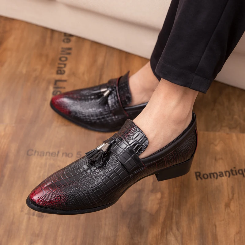 

2697 plus size men's party leather dress shoes